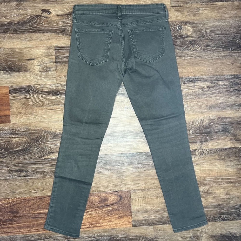 GAP Girlfriend Distressed Skinny Jeans - Douglas Fir, Size 2 Regular - Picture 9 of 9